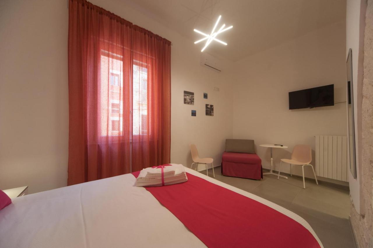 Bed and Breakfast La Cattedrale Dai Tetti Trani Exterior foto